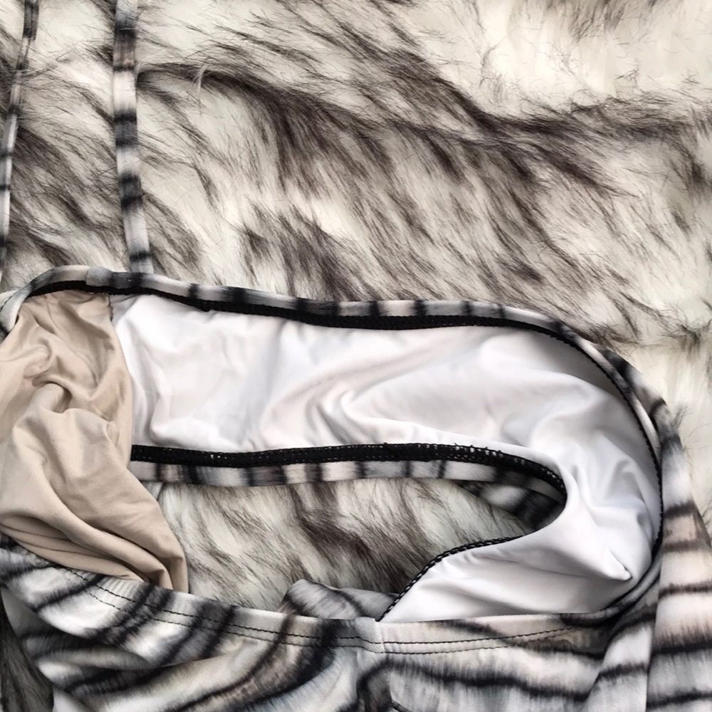 LaBlanca Bamboo Tummy Control High Neck Halter, 8 - Picture 5 of 5